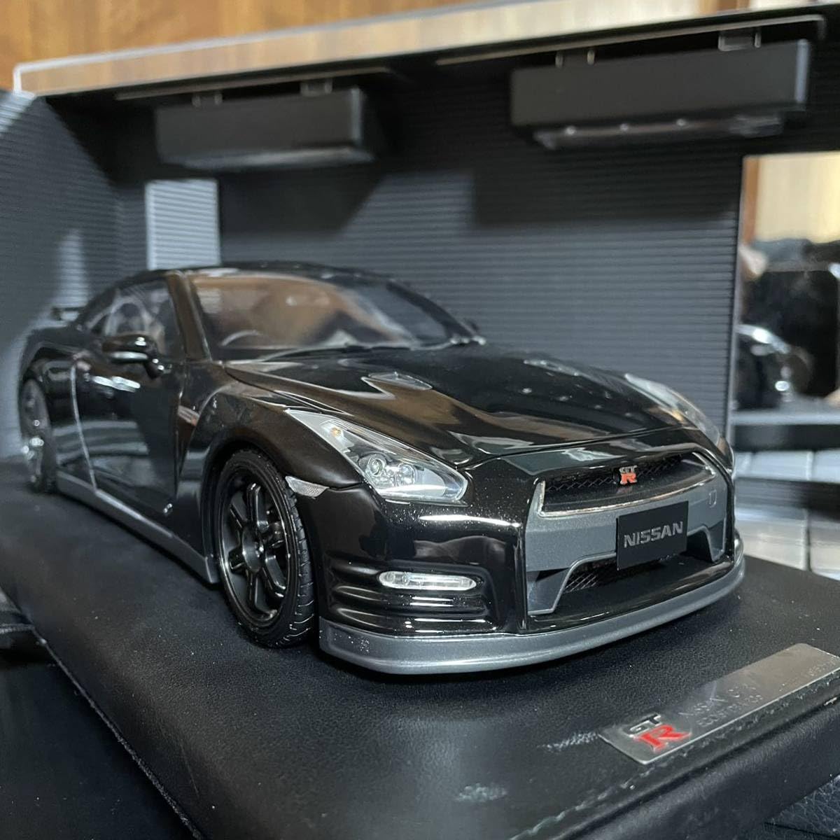 MARK 1/18 日産 R35 GT-R エゴイスト ホワイト 2013 100台限定 【驚き